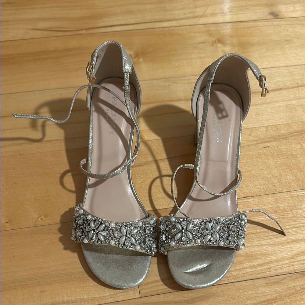 Steve Madden Silver Embellished Women's Sandals
